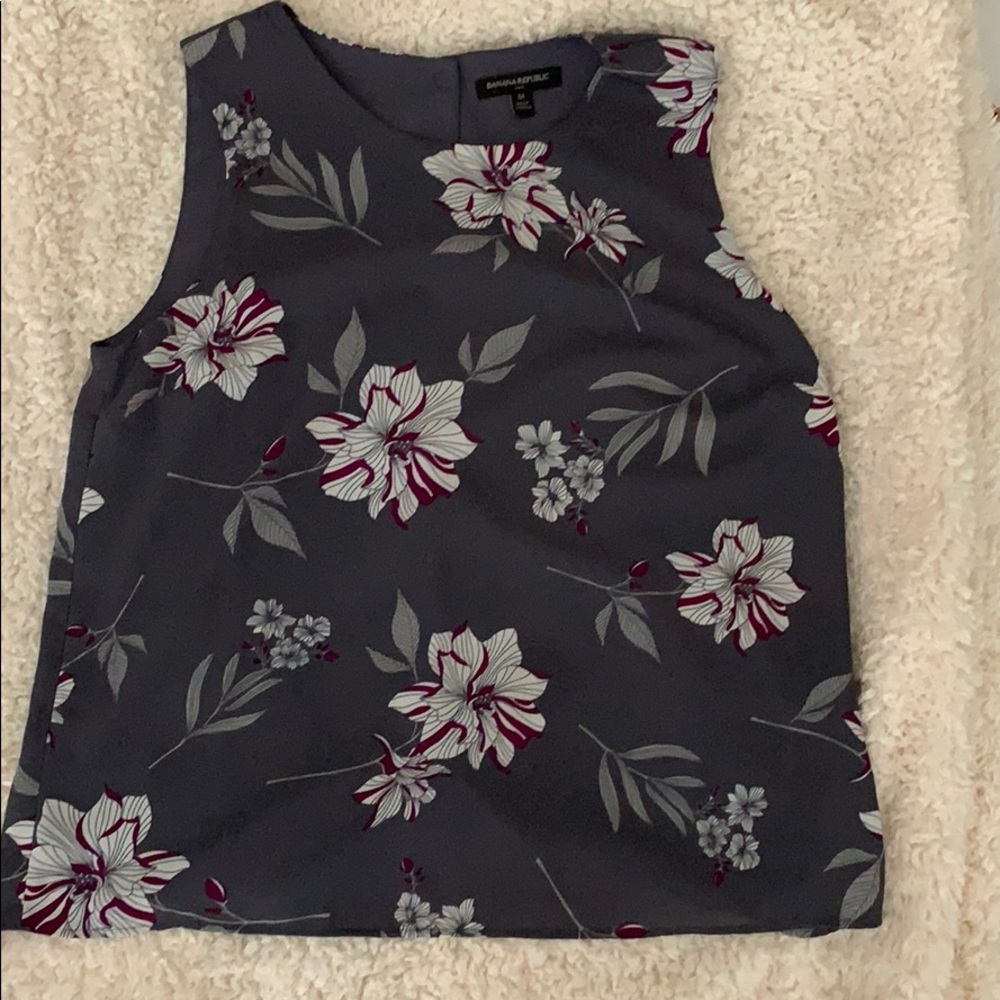 Like New Banana Republic Sleeveless Top